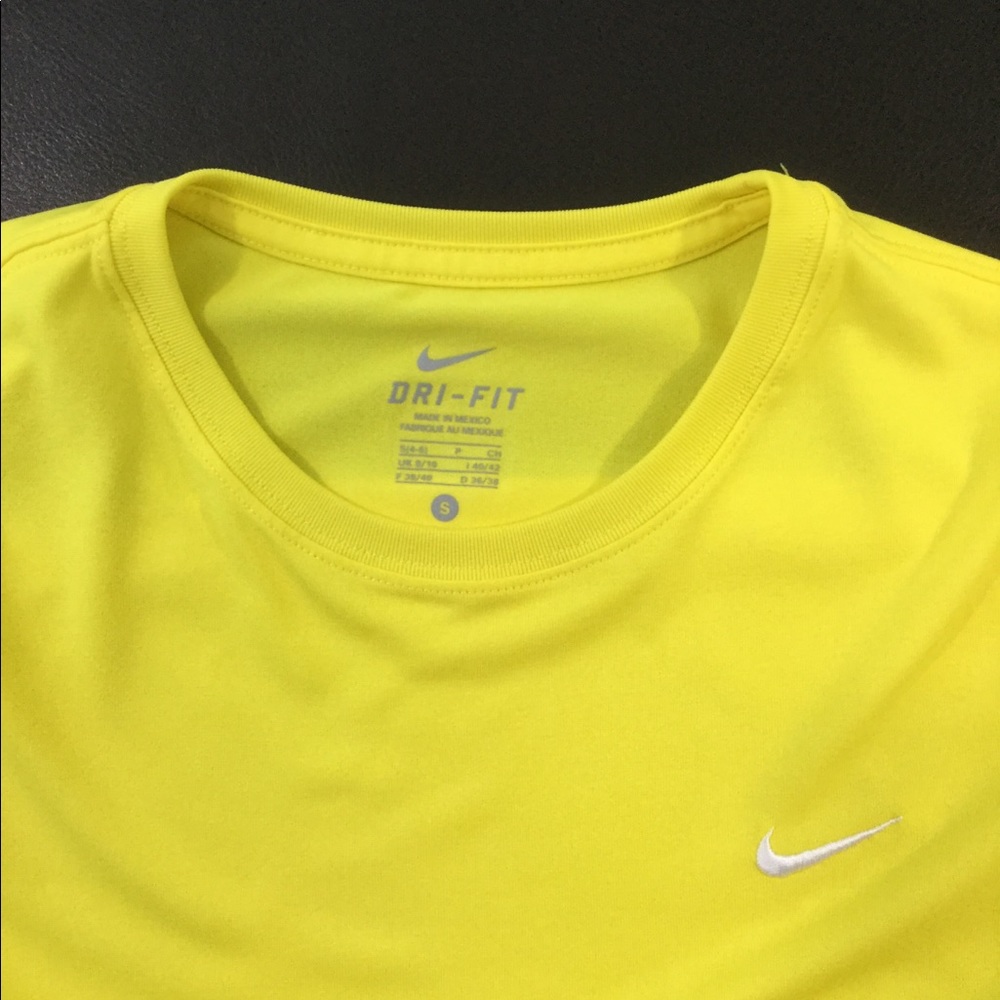 Nike Dri-Fit Tee Size Small Vibrant Neon Yellow - Picture 7 of 7
